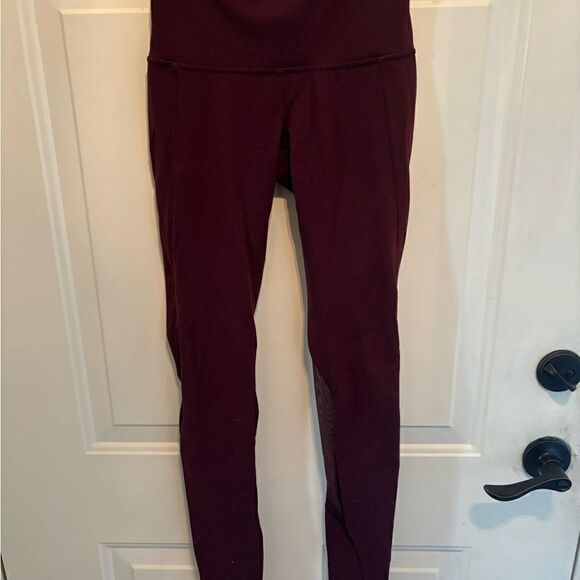 Lululemon Wunder Under High-Rise Tight 25"
*Chiffon Mesh in Purple/Plum size 4 - Picture 5 of 7